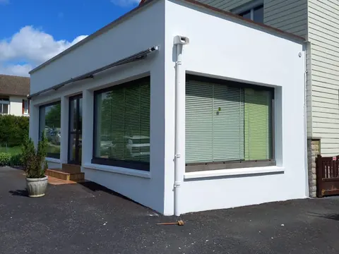 Ravalement d'une façade commerciale – après travaux